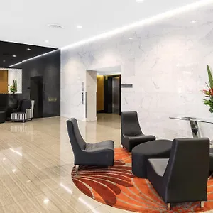 5* Hotel Meriton Adelaide Street,