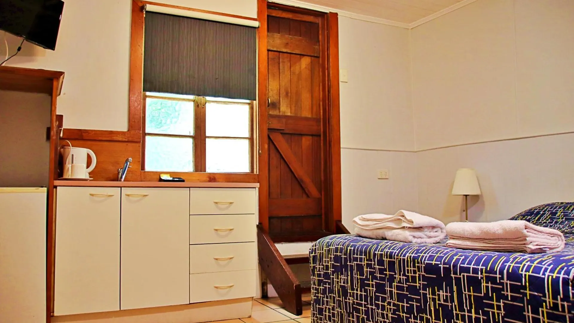 Brisbane Manor Motel 3*,